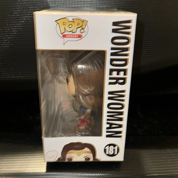Funko Pop Wonder Woman - Wonder Woman - Picture 2 of 5